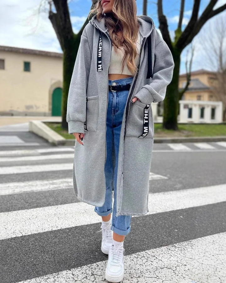 Elise Stavanger | Lang Hoodie med Hette – Komfort og Stil