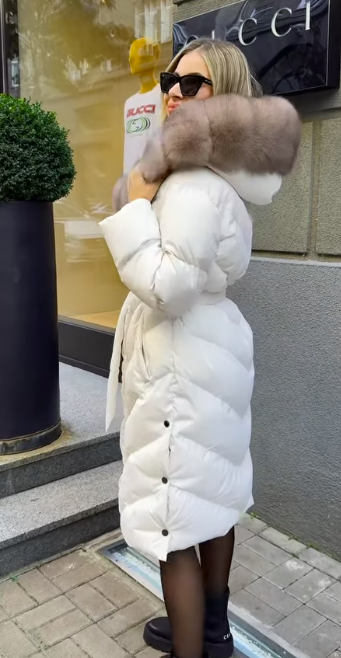 Ragna | Elegant og varm casual jakke for kvinner med myk fuskepelskrage