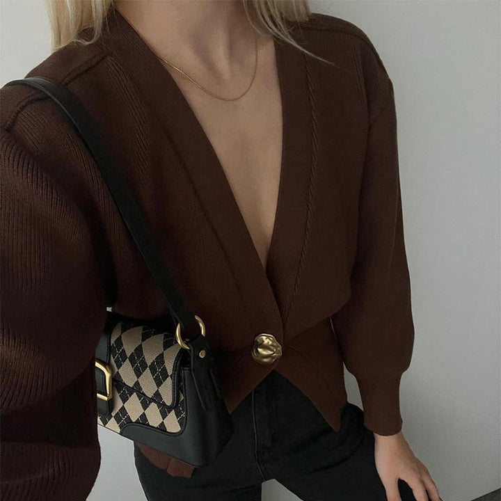 Zuzana | Stilig strikket genser med én knapp